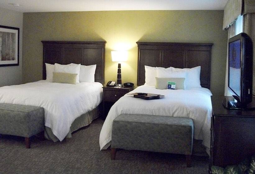 스탠다드 스튜디오, Hampton Inn & Suites Manteca