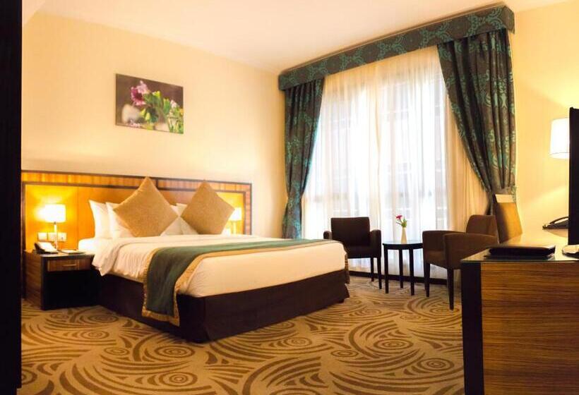 Апартаменты Deluxe 2 Спальни, Al Majaz Premiere Hotel Apartments