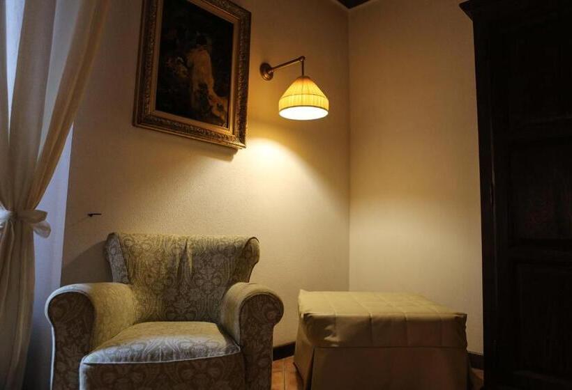 Номер Стандарт Трехместный, Al Castello Resort