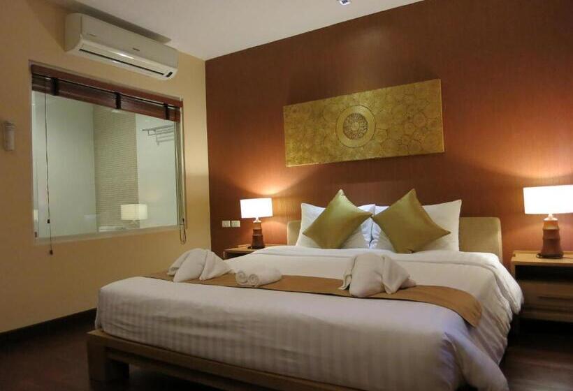 اتاق لوکس با چشم‌انداز دریا, Islanda Resort