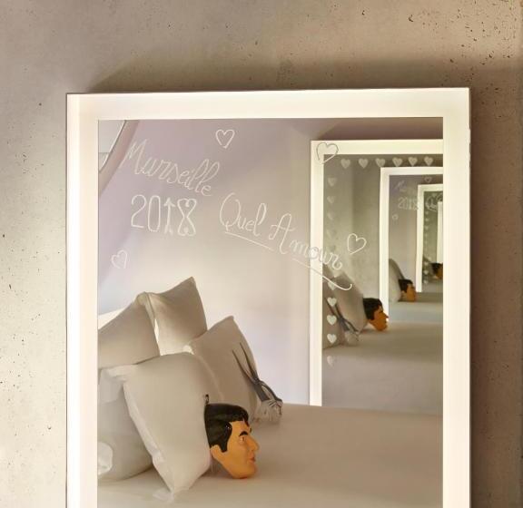 ベーシックルーム, Mama Shelter Marseille