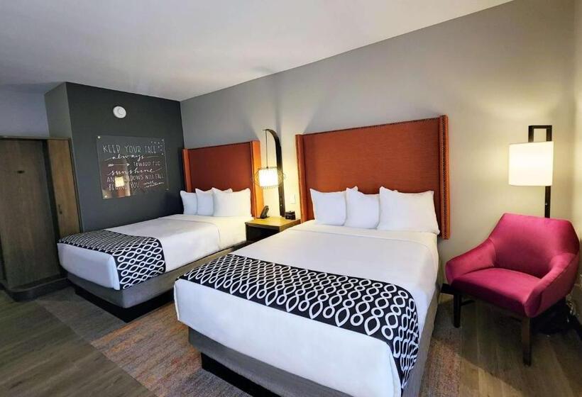 Номер Стандарт, La Quinta Inn & Suites By Wyndham Pflugerville
