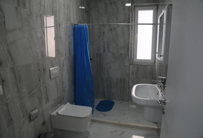 스탠다드 스튜디오, Anchor Apartments