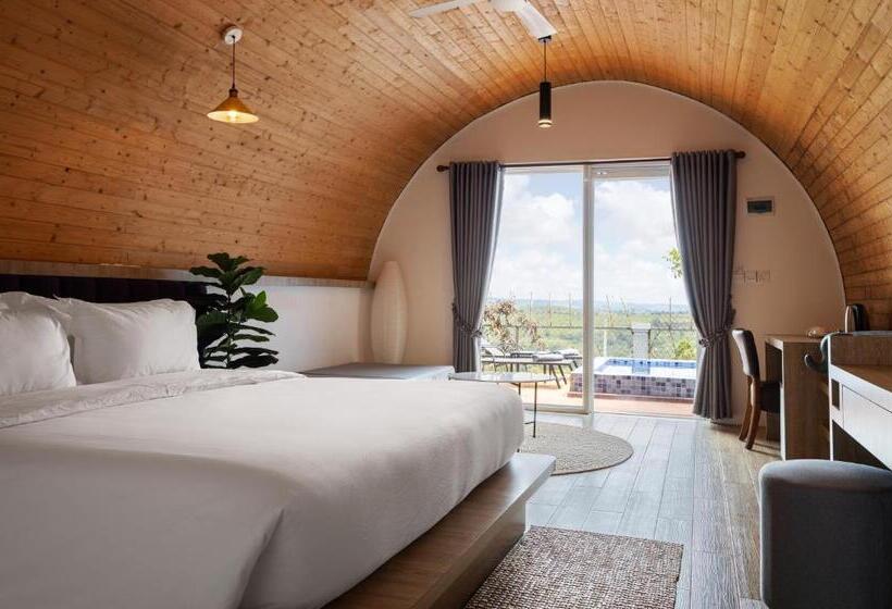 配有游泳池的小型套房, Pidoma Resort
