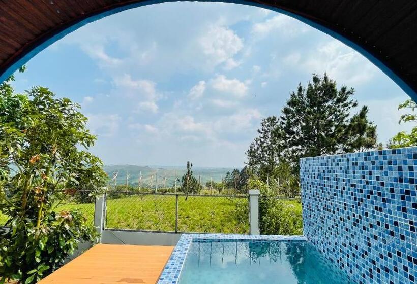 Полулюкс с Бассейном, Pidoma Resort