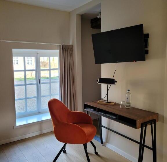 اتاق استاندارد یک نفره, B&b Kasteel Wolfrath