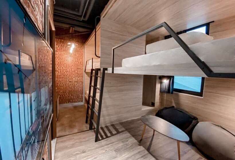 اتاق استاندارد چهار تخته, Leisure Chiayi