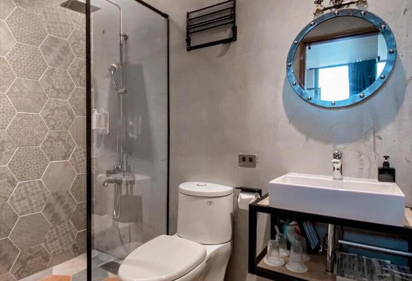 اتاق استاندارد چهار تخته, Leisure Chiayi