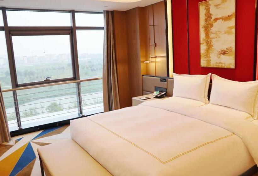 سوییت لوکس, La Quinta By Wyndham Weifang South