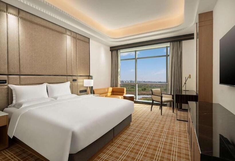 Номер Executive Вид на Сад, La Quinta By Wyndham Weifang South