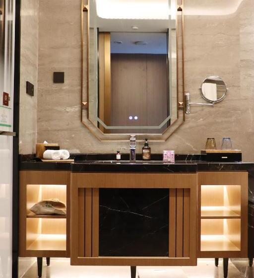 Номер Superior Вид на Сад, La Quinta By Wyndham Weifang South