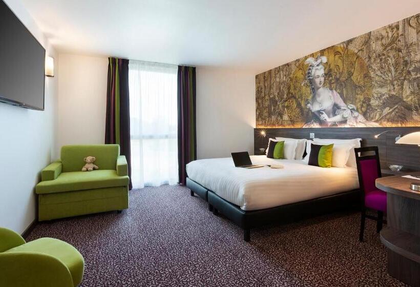Номер Стандарт Трехместный, Hôtel Roi Soleil Prestige Plaisir   St Quentin
