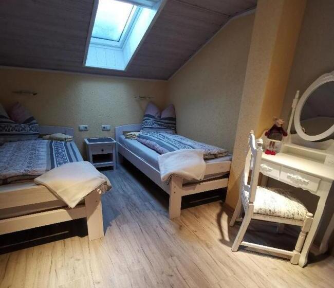 Семейный Номер, Pension Hüttendorf 49 Gradnord