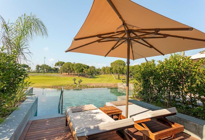 Standard swim-up room, Cullinan Belek