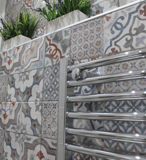 اتاق استاندارد با وان آب گرم, Zaro Suites B&b