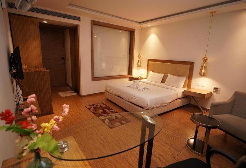Номер Deluxe, Amora   Rajnandgaon