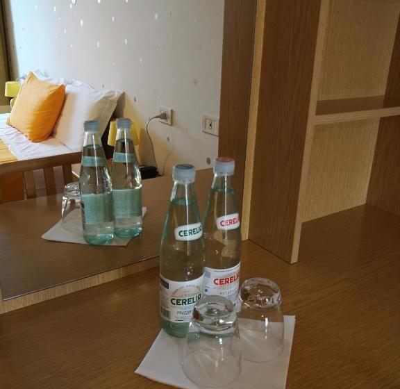 Номер Стандарт Индивидуальный, Albergo Stella