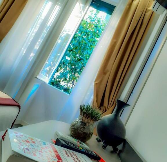 اتاق استاندارد, Aventino Guest House