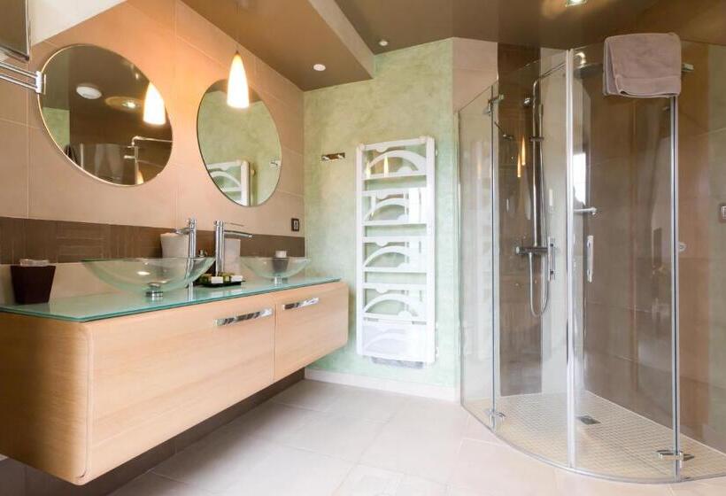 スーペリアースイート, Le Domaine Des Chevaliers De Malte