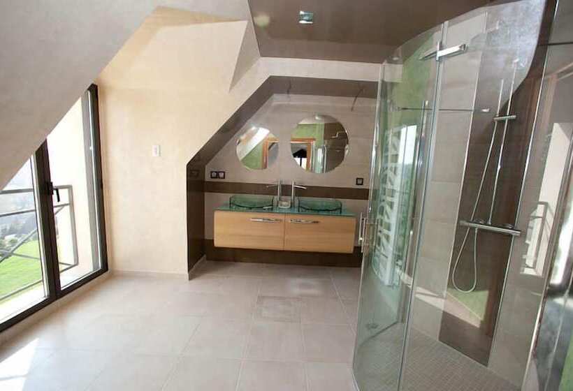 スーペリアースイート, Le Domaine Des Chevaliers De Malte