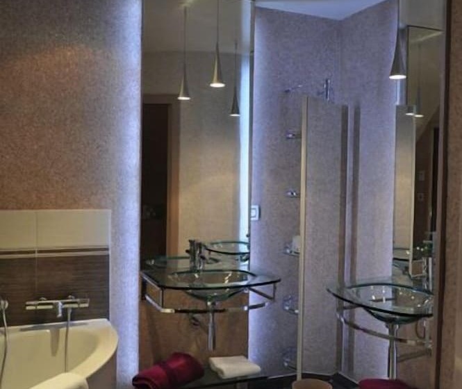 ジュニアスイート, Le Domaine Des Chevaliers De Malte