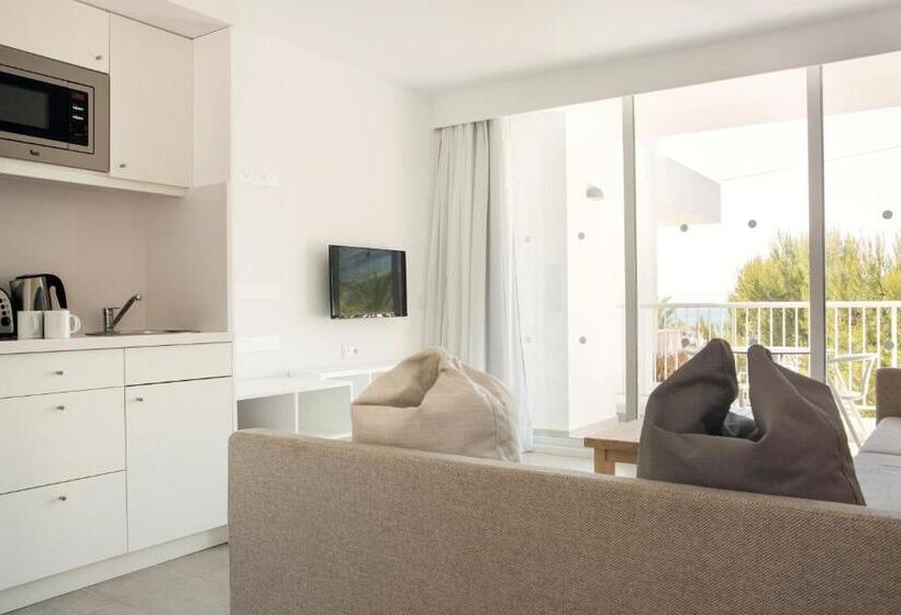스탠다드 스튜디오, Sunwing Alcudia Beach