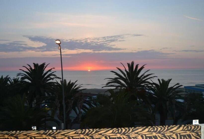 آپارتمان 2 خوابه با چشم‌انداز دریا, Casa Sul Mare