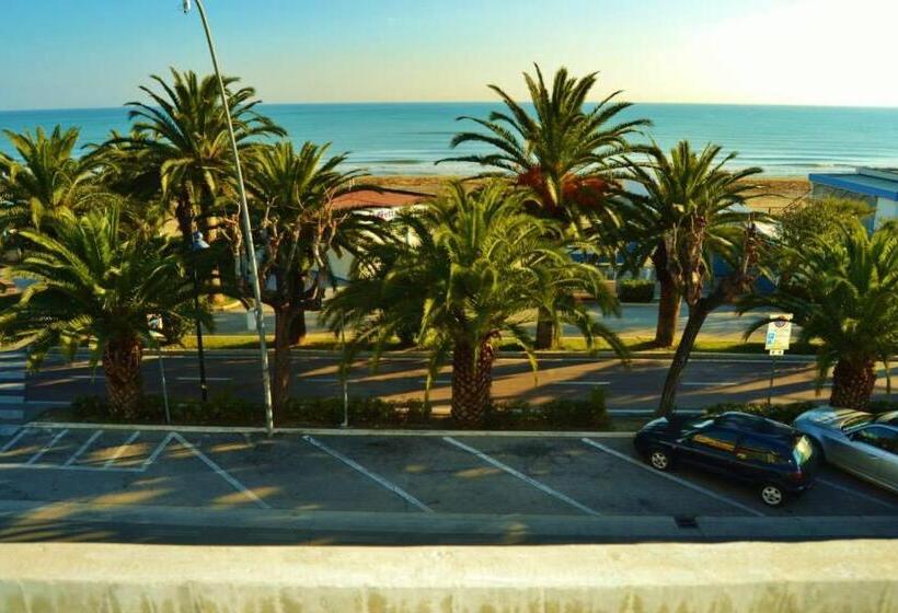 تختخواب در اتاق مشترک, Casa Sul Mare