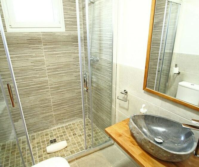 Апартаменты Comfort 2 Спальни, Apartamentos Mont Romies Plaza