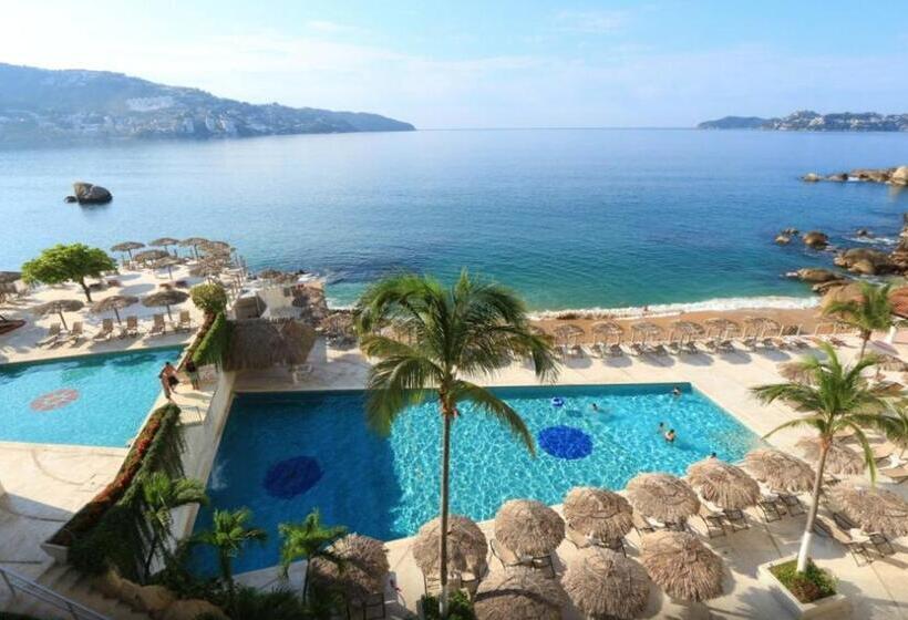 اتاق استاندارد چهار تخته با چشم‌انداز دریا, Suites Torres Gemelas Vip