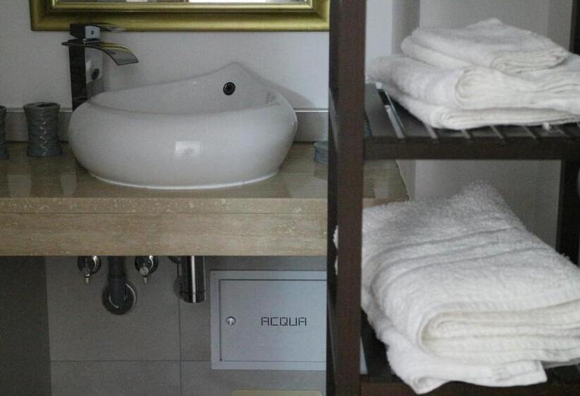اتاق لوکس چهار تخته, Sweet Suite Margherita B&b