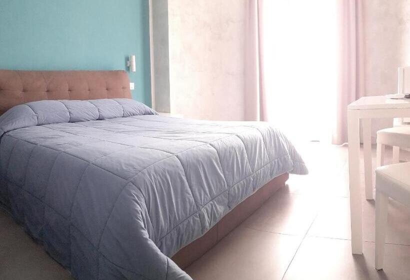 اتاق لوکس چهار تخته, Sweet Suite Margherita B&b