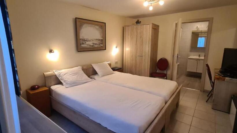 Номер Стандарт Индивидуальный, Alliance Hotel Ieper Centrum