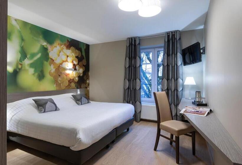Номер Deluxe, Auberge De Clochemerle, Spa Privatif & Restaurant Gastronomique