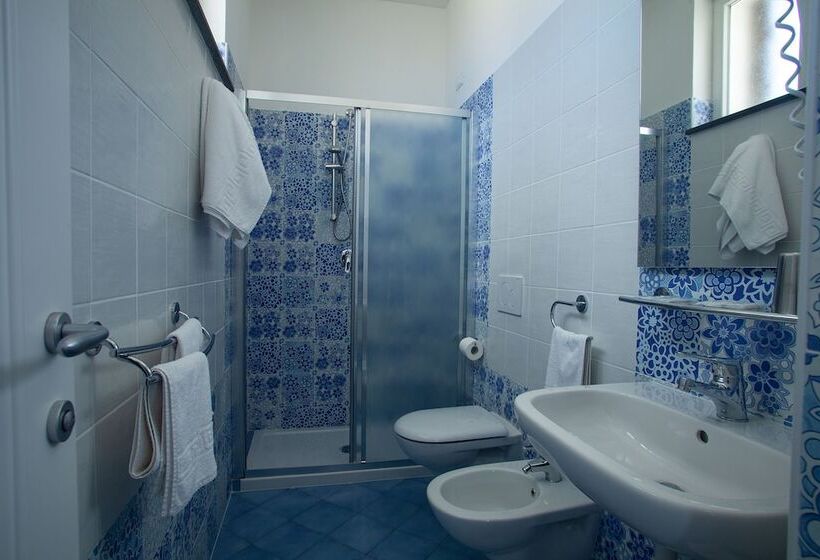 Трехместный Номер Стандарт с Балконом, & Residence Matarese
