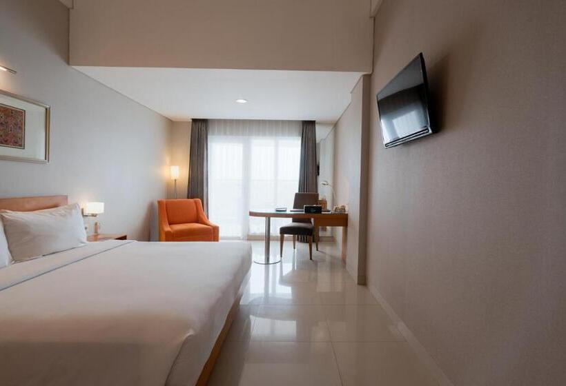 Номер Executive, The Capital Hotel Surabaya