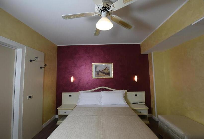 اتاق استاندارد سه نفره, New Automatic Villa Daniela