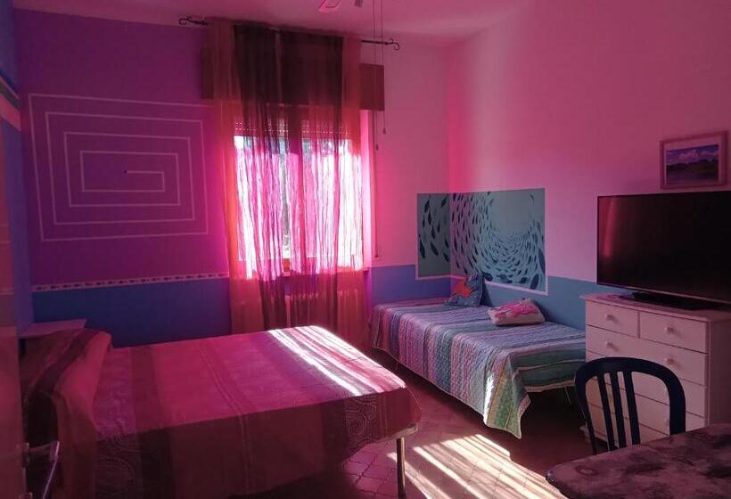 اتاق استاندارد سه نفره, Bnb Fantastica