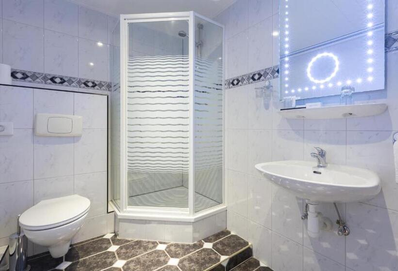 Номер Стандарт Трехместный, Boutique Hotel Scheepers
