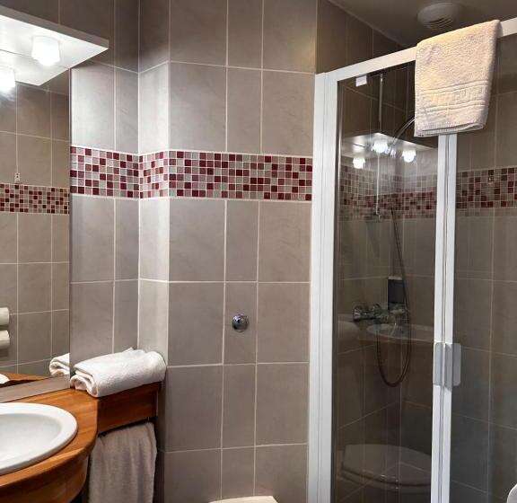 Номер Стандарт, Brit Hotel La Ferté Sous Jouarre