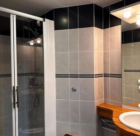 Номер Стандарт, Brit Hotel La Ferté Sous Jouarre