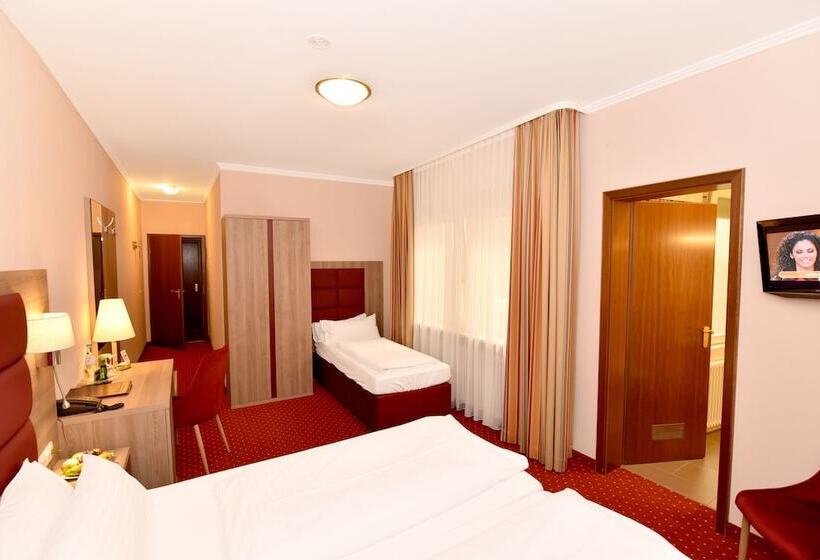 Номер Стандарт Трехместный, Romerhof
