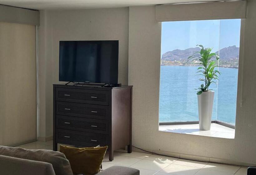 海の見える１ベッドルームアパートメント, Condominios San Carlos