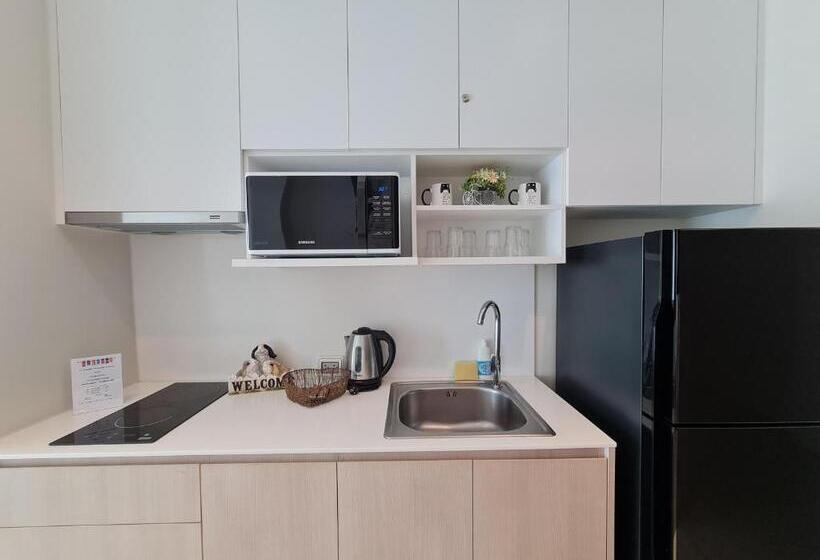 带阳台的三人标准间, Veranda Residence Pattaya By Sea