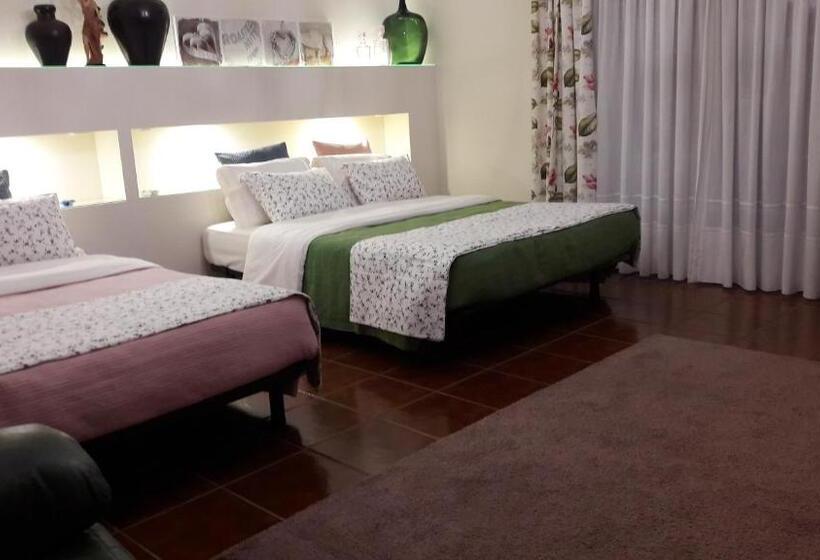 اتاق خانوادگی, A Casa Da Ti Laura   Al