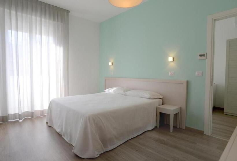 Suite Junior, Maree