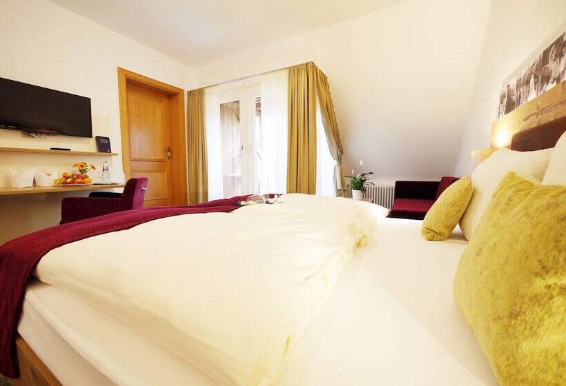 Номер Премиум, Kreuz Post Hotel Restaurant Spa