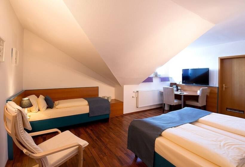 标准三人间, Landgasthof Hotel Pröll