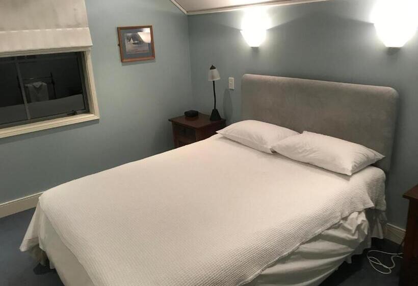 Апартаменты 1 Спальня Вид на Сад, Bruce Waterfront Apartments
