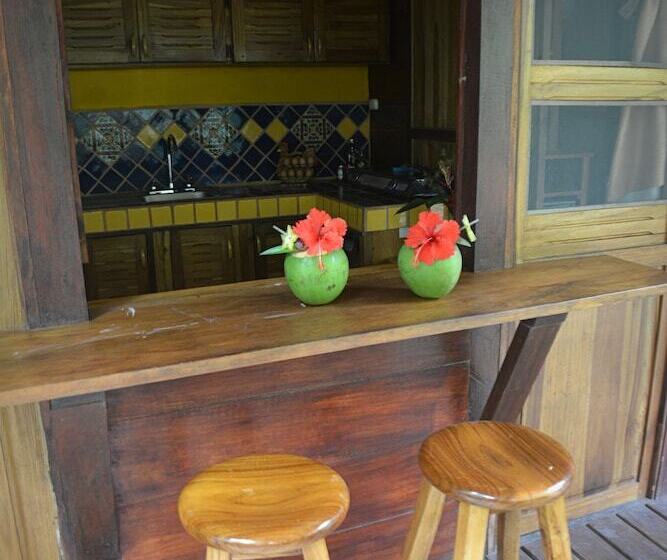 家族用バンガロー, Pachamama Jungle River Lodge   Punta Uva